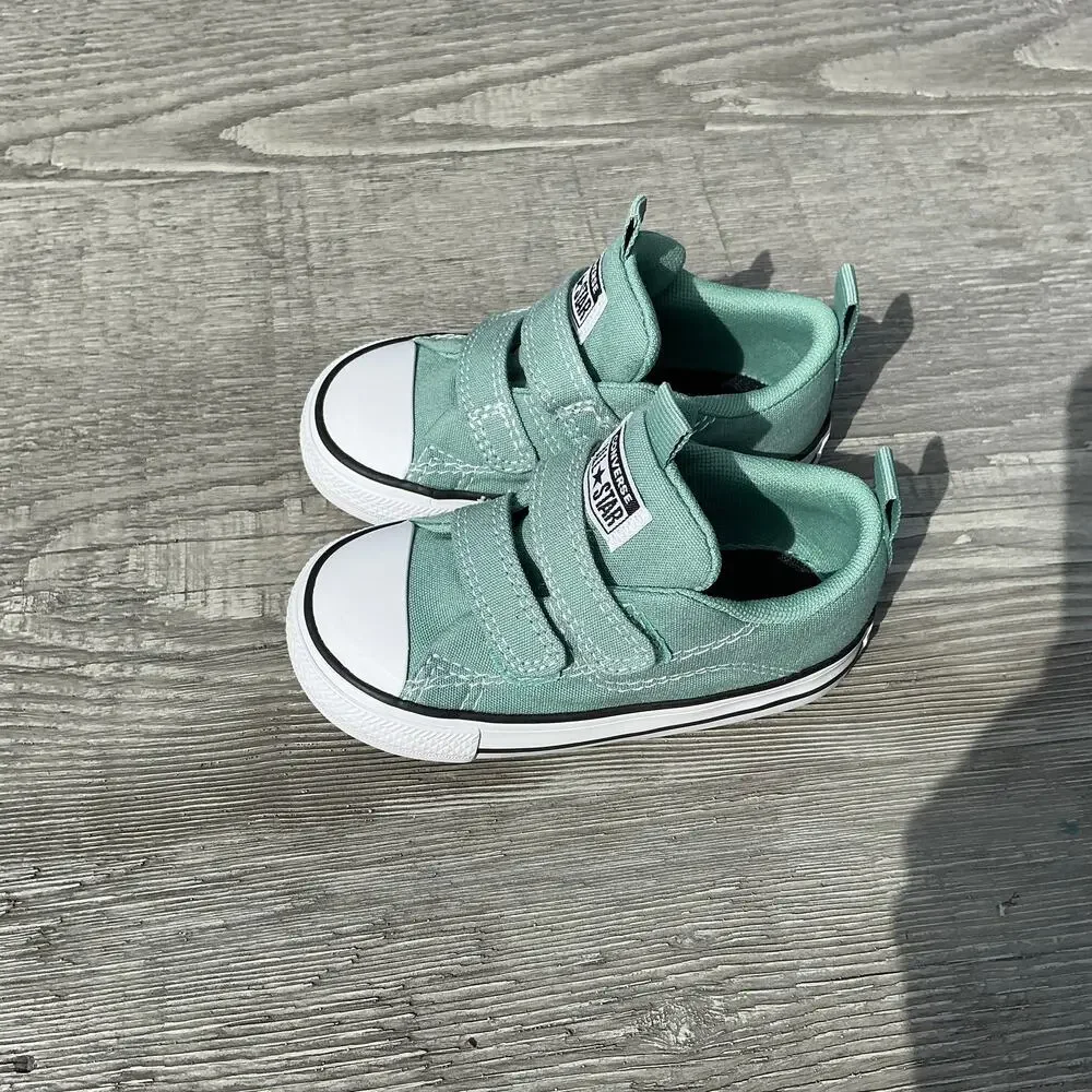 Converse All Star Size 6 Baby/Toddler Shoe Green Velcro Close